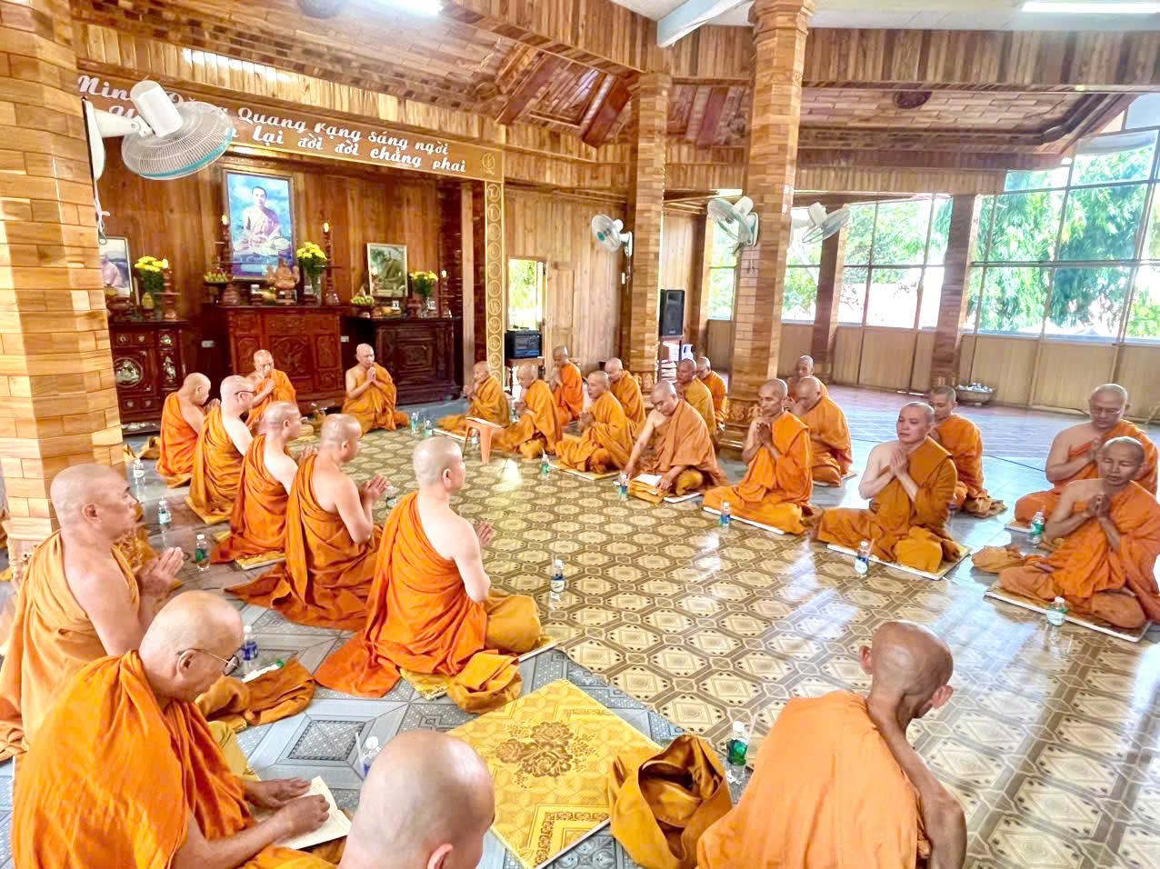 Quy Nhơn: Trường hạ Tịnh xá Ngọc Nhơn Bố tát tụng Giới kỳ cuối